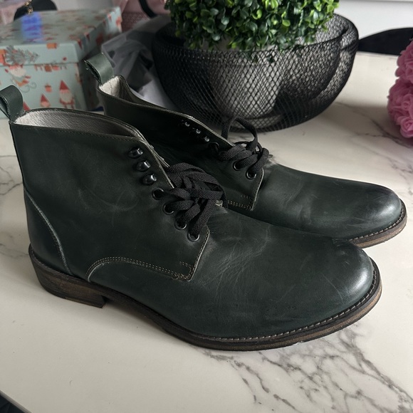 Mens Boots - Picture 3 of 7